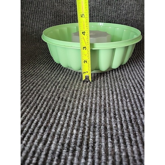 Tupperware Mint Green Jello Mold Ring Insert Vintage Jel N Serve Vintage Storage - Picture 6 of 6
